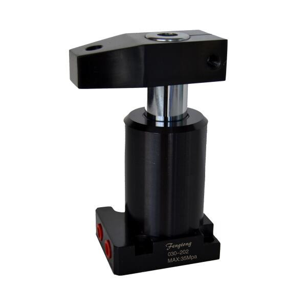 030底部法蘭轉(zhuǎn)角缸